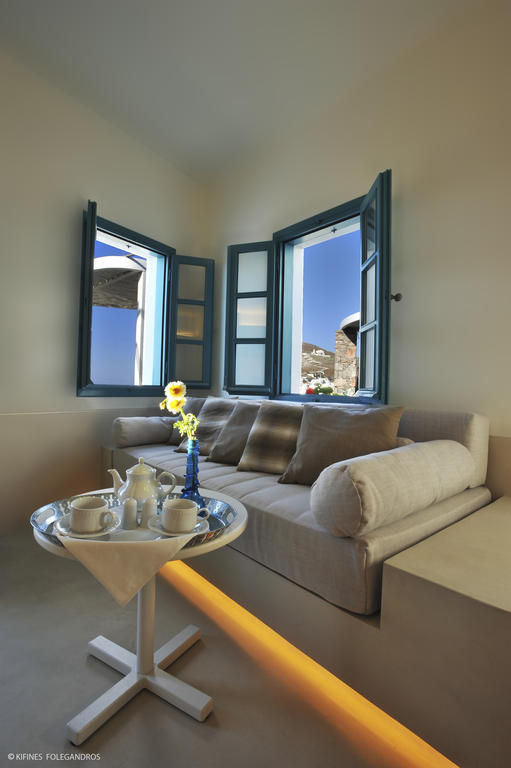 Kifines Suites Folégandros Pokoj fotografie
